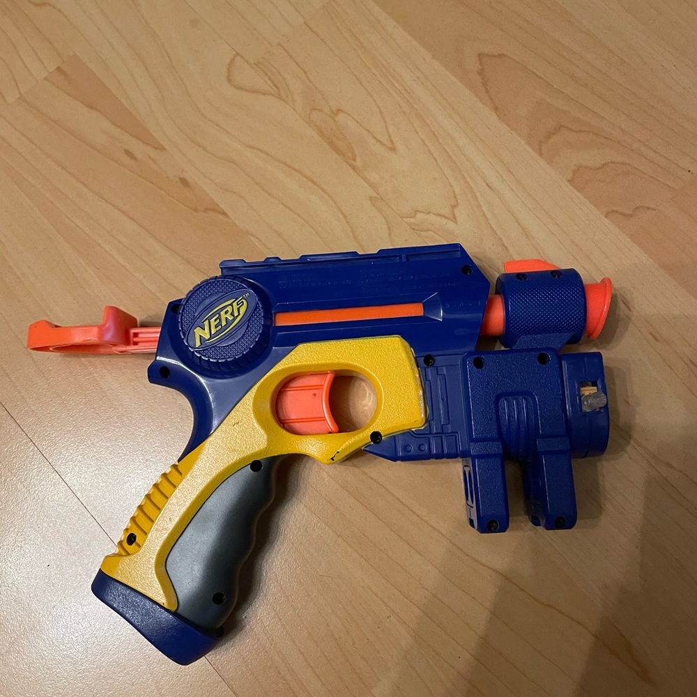 2 Nerf - Picture 2 of 2